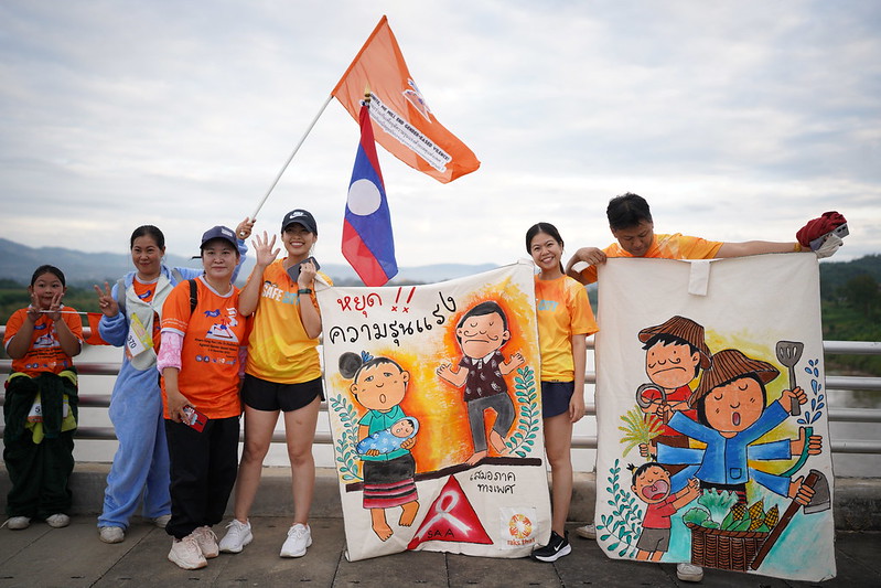 UNFPA ผนึกเครือข่ายไทย-ลาว จัดกิจกรรม “วิ่งข้ามโขง” เพื่อยุติความรุนแรงด้วยเหตุแห่งเพศ